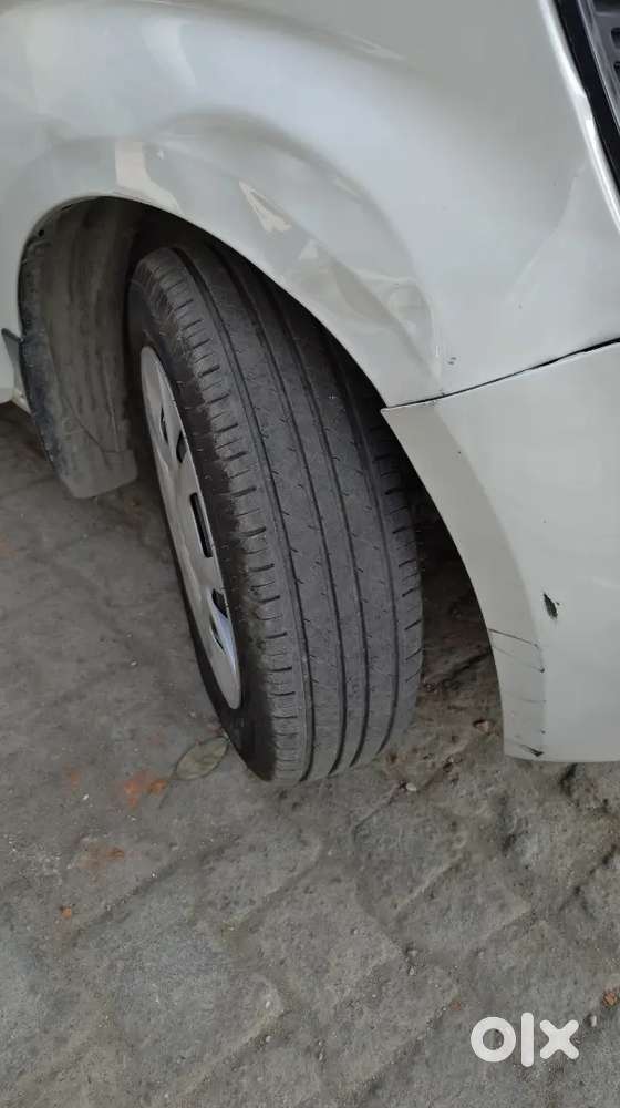 Maruti Suzuki Ignis 2017 Petrol Well Maintained