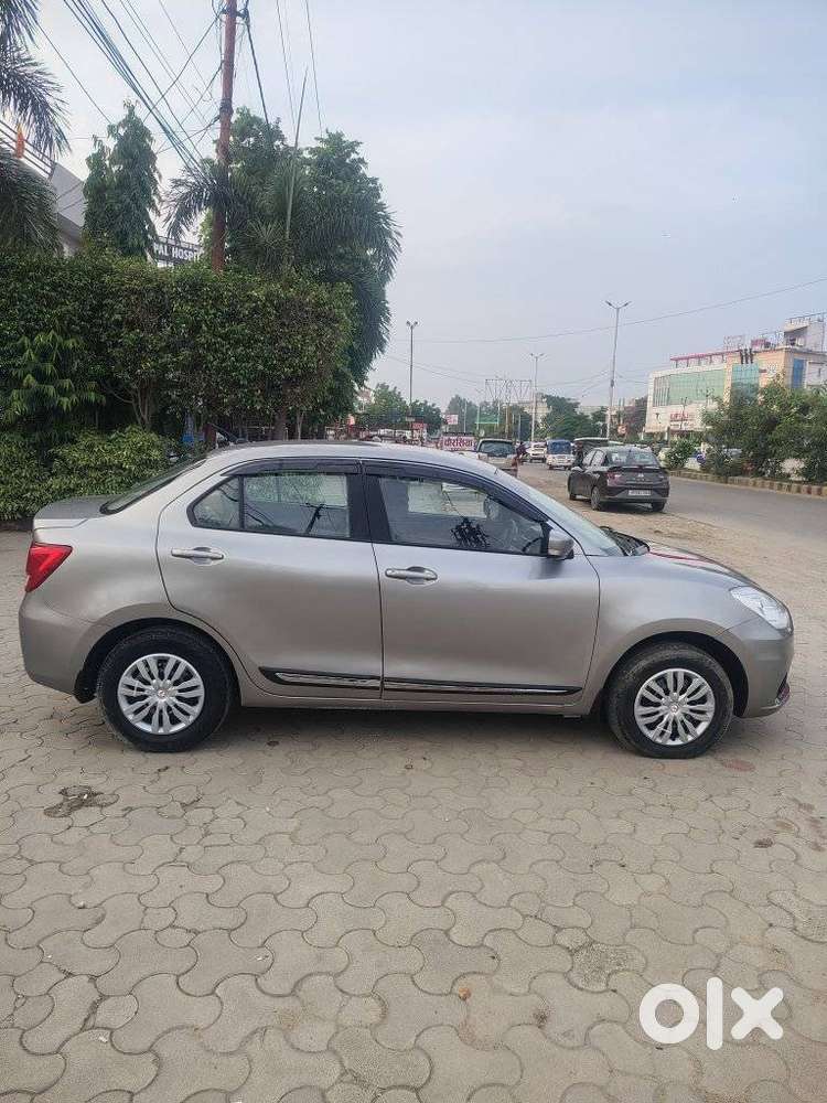 Maruti Suzuki Dzire 1.2 Vxi, 2023, Petrol