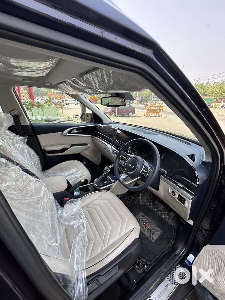 Kia Carens Luxury (o)1.5 Diesel At 7 Str, 2024, Diesel