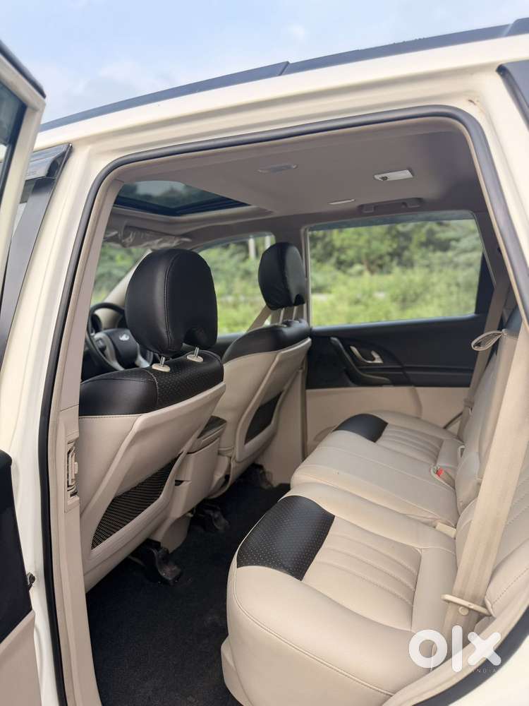 Mahindra Xuv500 At W10 Fwd, 2017, Diesel