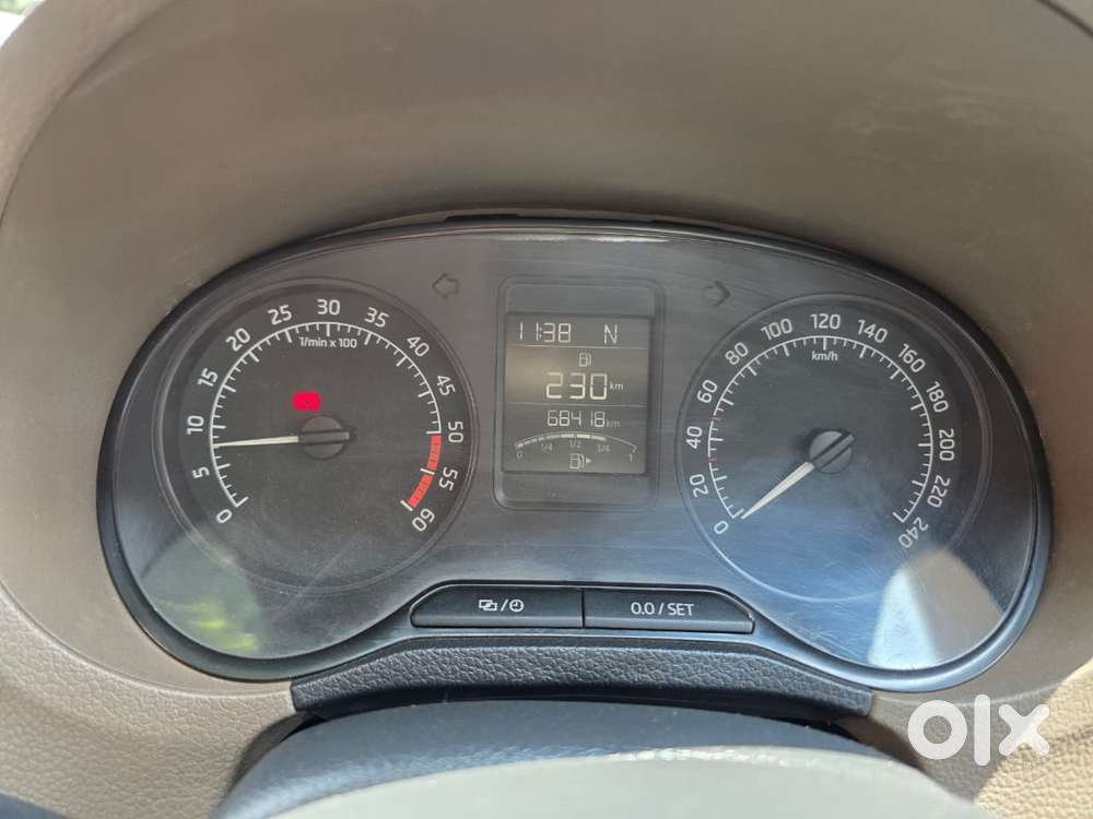 Skoda Rapid 1.5 Elegance Plus Tdi At Black Package, 2015, Diesel