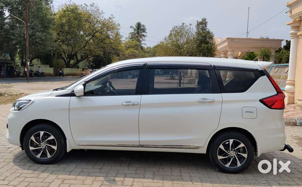 Toyota Rumion V Mt, 2023, Petrol