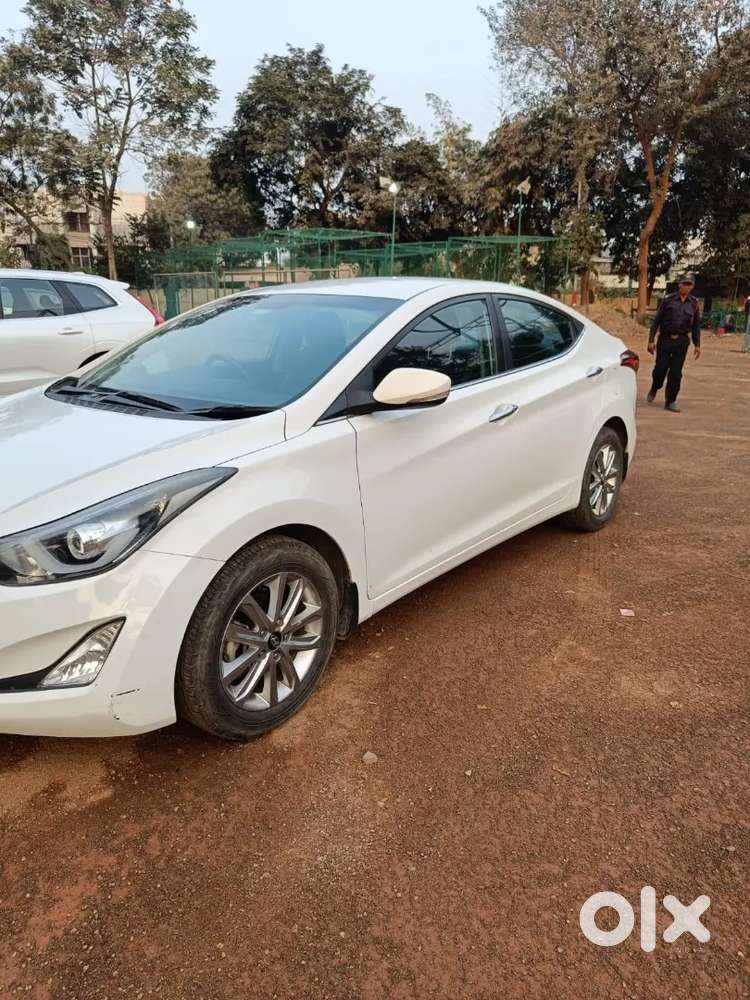 Hyundai Elantra 2015 Petrol Well Maintained