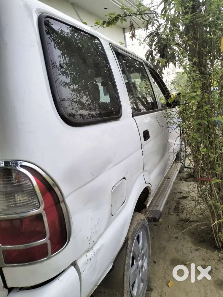 Chevrolet Tavera 2015