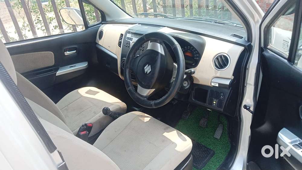 Maruti Suzuki Wagon R 1.0 Vxi Cng, 2017, Cng & Hybrids