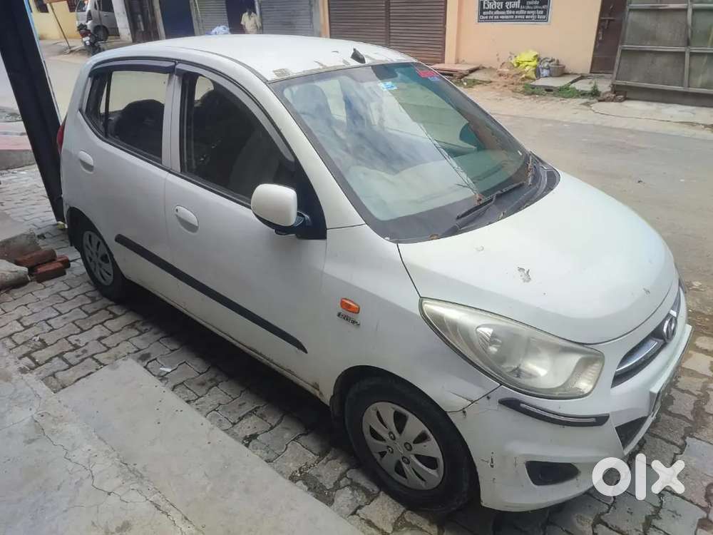 Hyundai I10 Sportz 2012