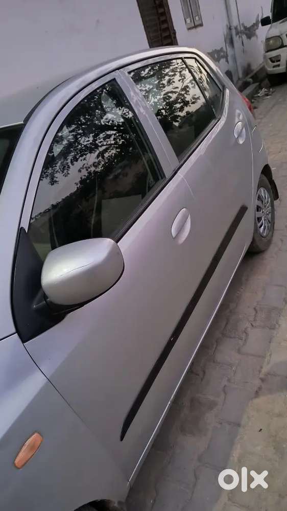 I 10 Sports, Petrol+cng,2015 Running 85000) Km