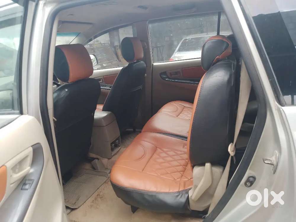 Toyota Innova 2010