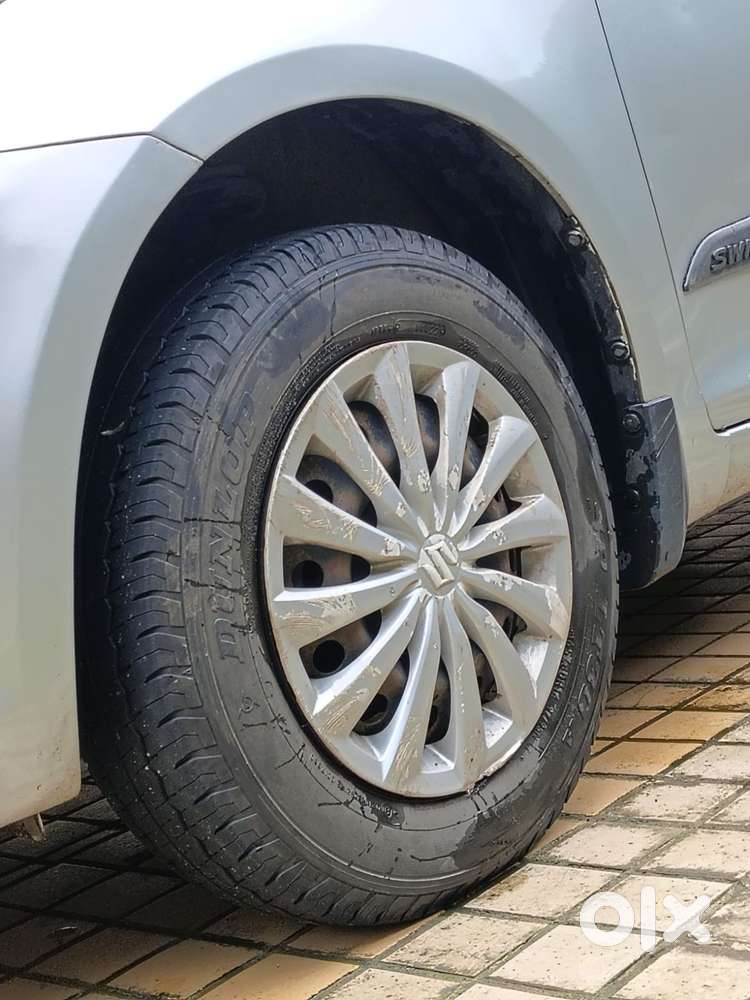 Maruti Suzuki Swift Dzire 1.2 Vxi Bsiv, 2015, Petrol