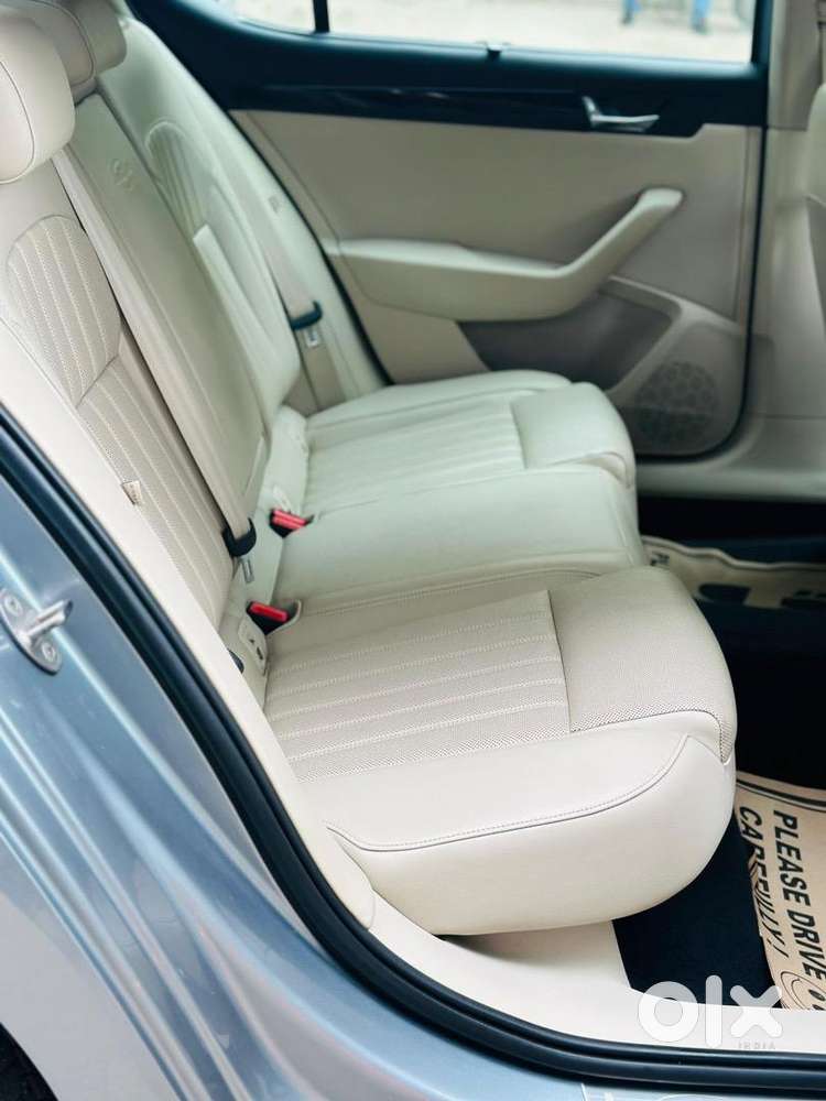 Skoda Superb 2016 Diesel 65000 Km Driven