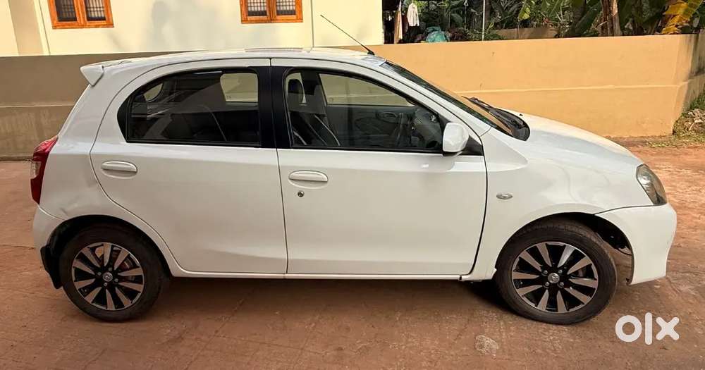 Toyota Etios Liva 2013 Petrol 74000 Km Driven