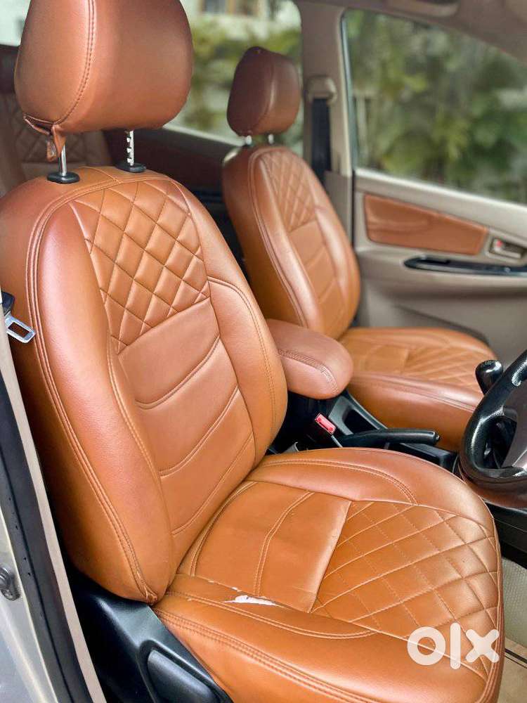 Toyota Innova 2.5 Gx (diesel) 8 Seater Bs Iv, 2015, Diesel