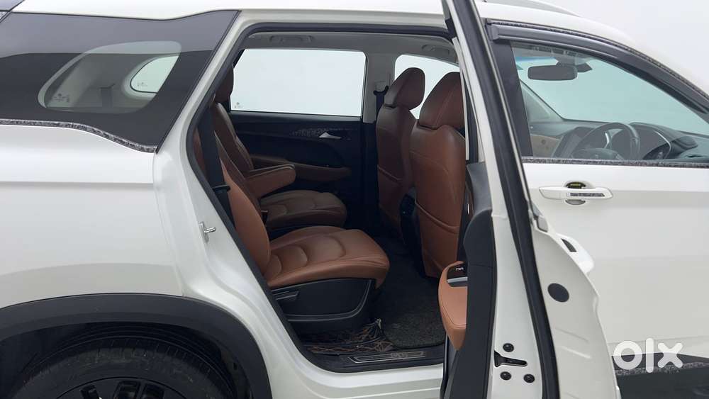 Mg Hector Plus 1.5 Hybrid Sharp Turbo 6 Str, 2022, Cng & Hybrids