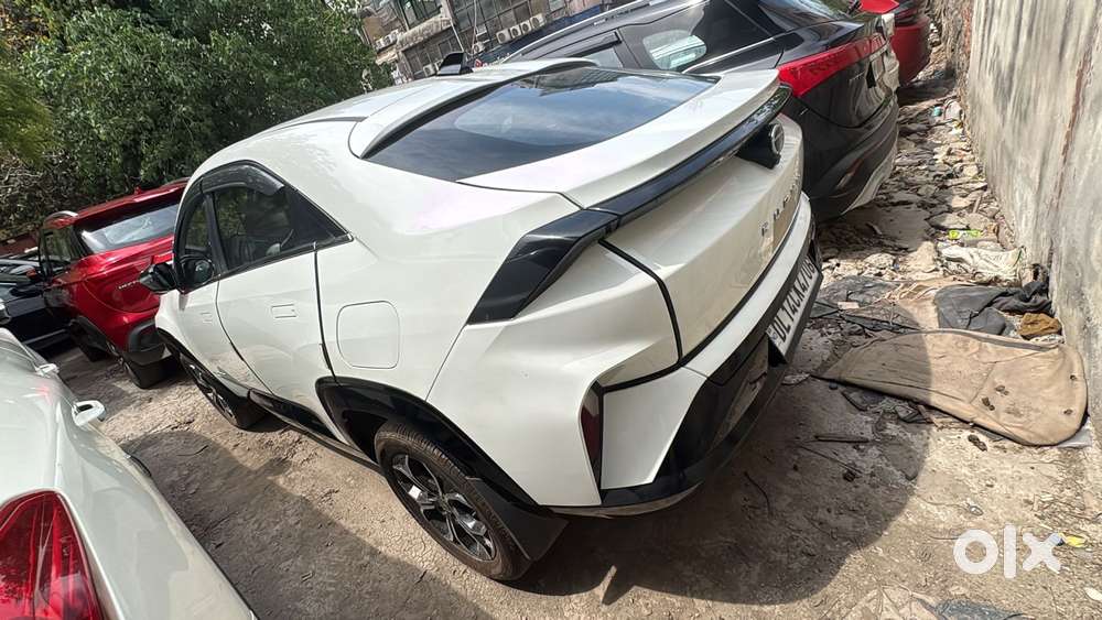 Tata Curvv Creative 1.2 Revotron Petrol 6mt, 2025, Petrol