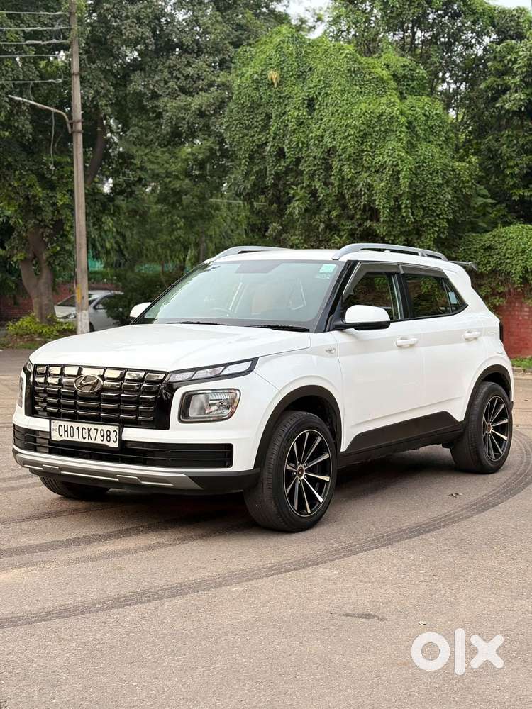 Hyundai Venue S 1.2 Petrol, 2022, Petrol