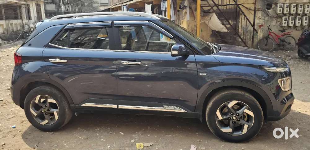 Hyundai Venue 2021 Petrol Good Condition