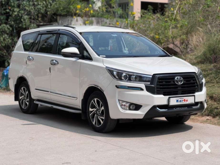 Toyota Innova Crysta 2.4 V 7 Str, 2023, Diesel