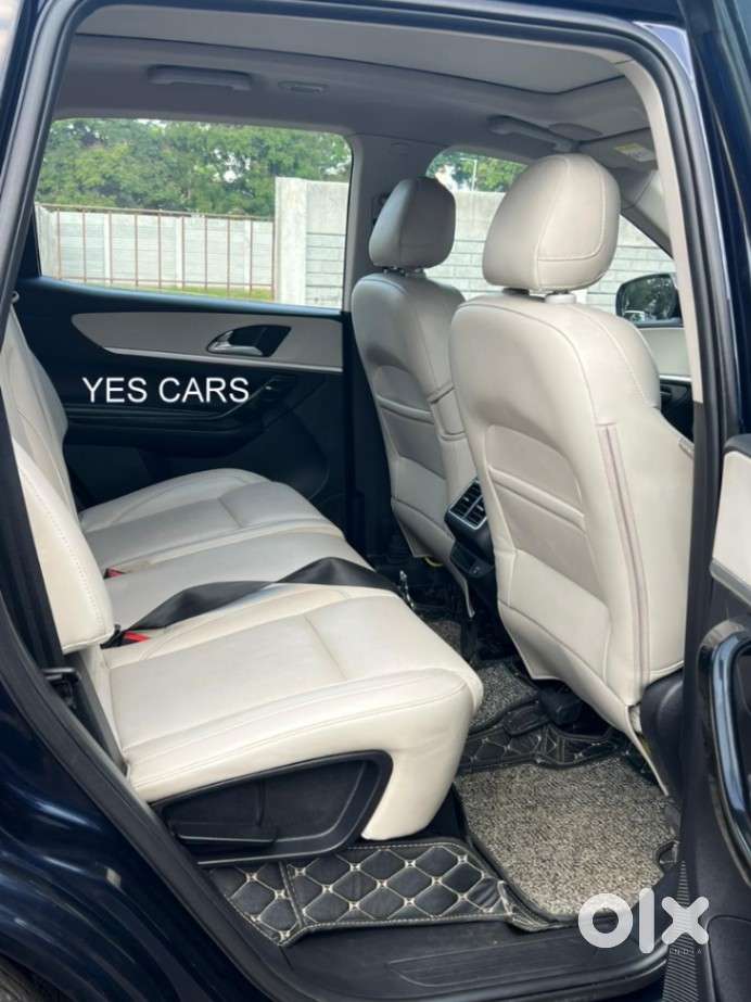 Mahindra Xuv700 2.2 Ax 7 Diesel At Luxury Pack Str, 2023, Diesel