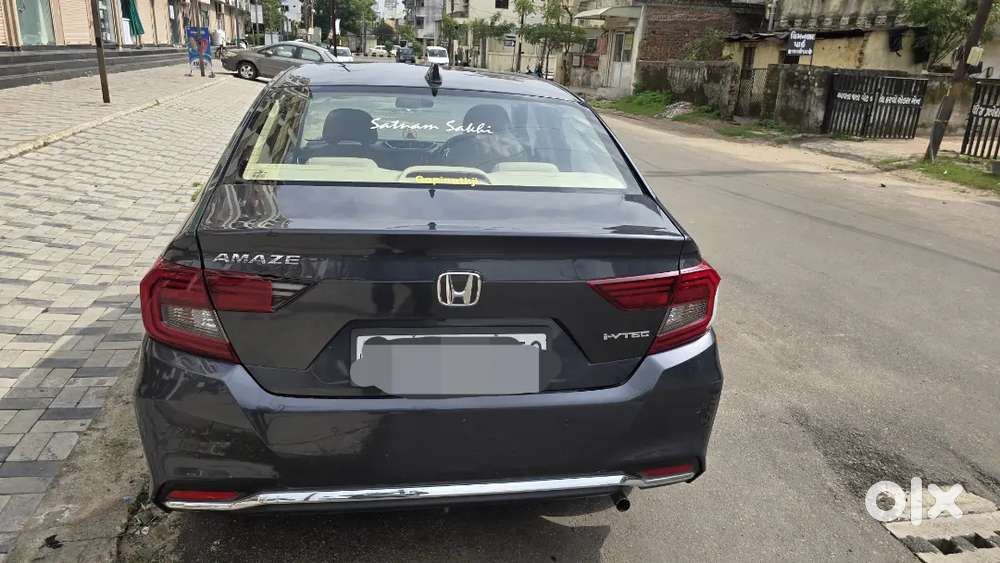 2024 Honda Amaze Vx Mt | 1st Owner | Only 4,500 Km