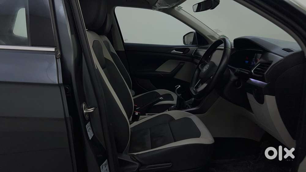 Volkswagen Taigun Topline 1.0 Tsi At (electric Seats), 2022, Petrol