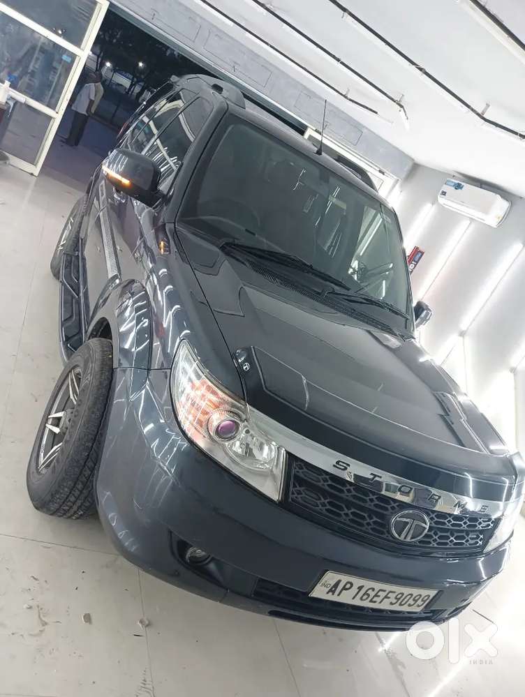 Tata Safari Storme 2017