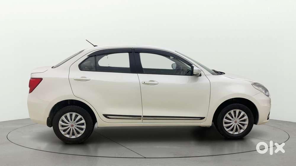 Maruti Suzuki Swift Dzire 1.2 Vxi Bsiv, 2022, Petrol