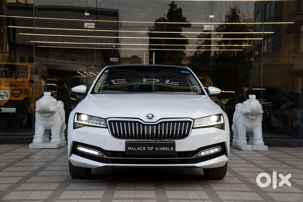 Skoda Superb, 2023, Petrol