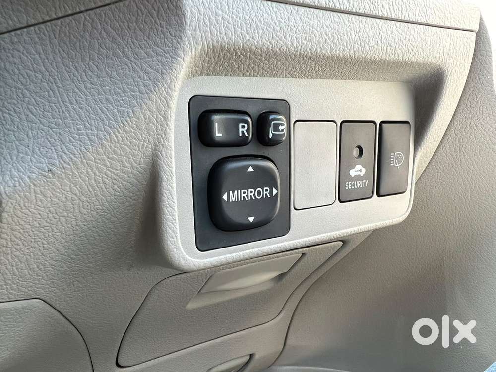 Toyota Corolla Altis [ ] 1.8 Vl At, 2012, Petrol