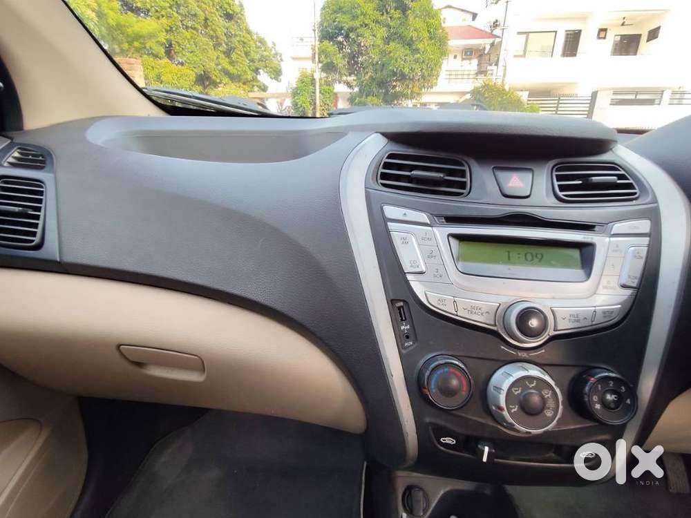 Hyundai Eon Magna +, 2013, Petrol