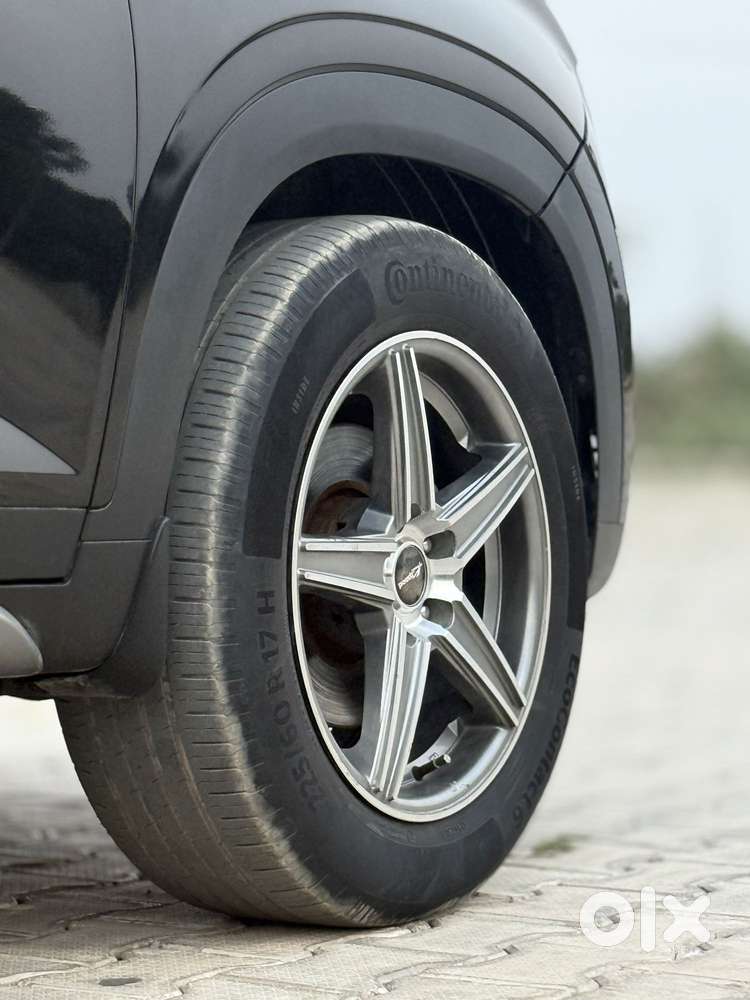 Maruti Suzuki Vitara Brezza 1.5 Vxi, 2025, Petrol