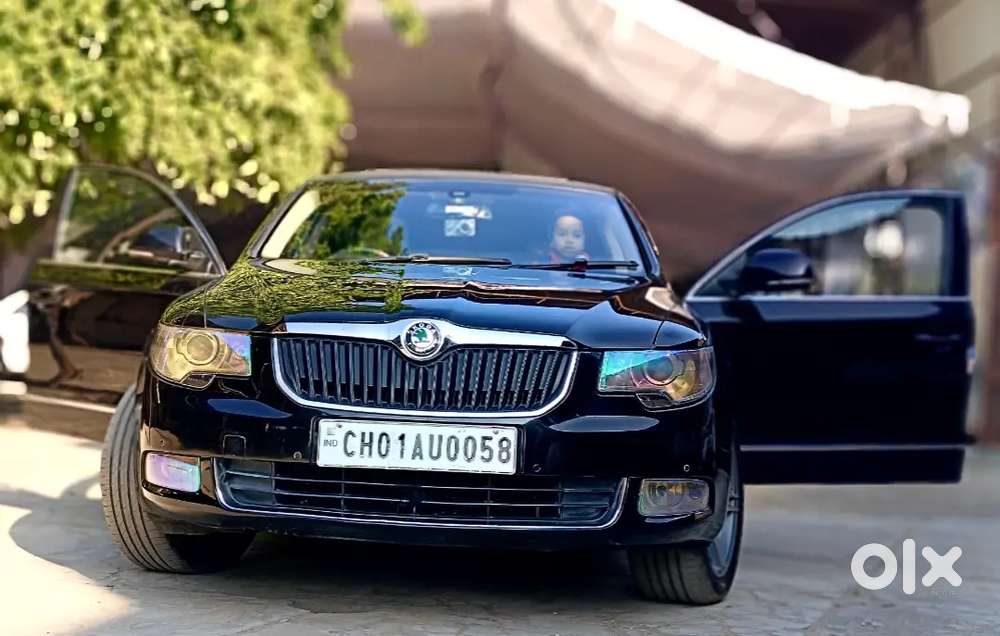Skoda Superb Black Colour
