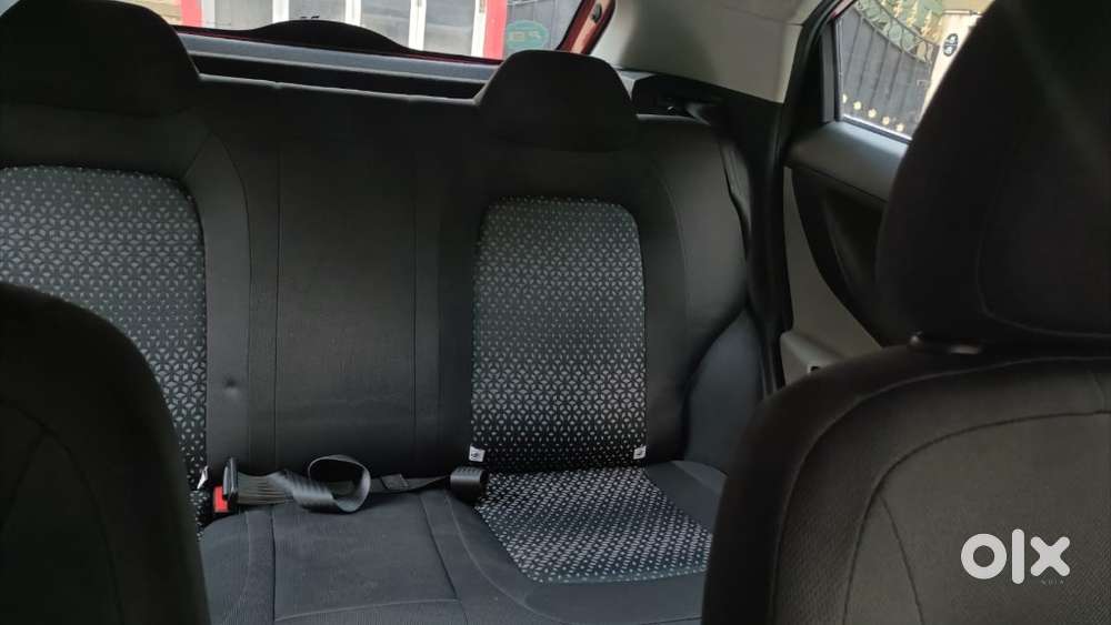 Tata Nexon 1.2 Revotron Xma Amt (s), 2019, Petrol