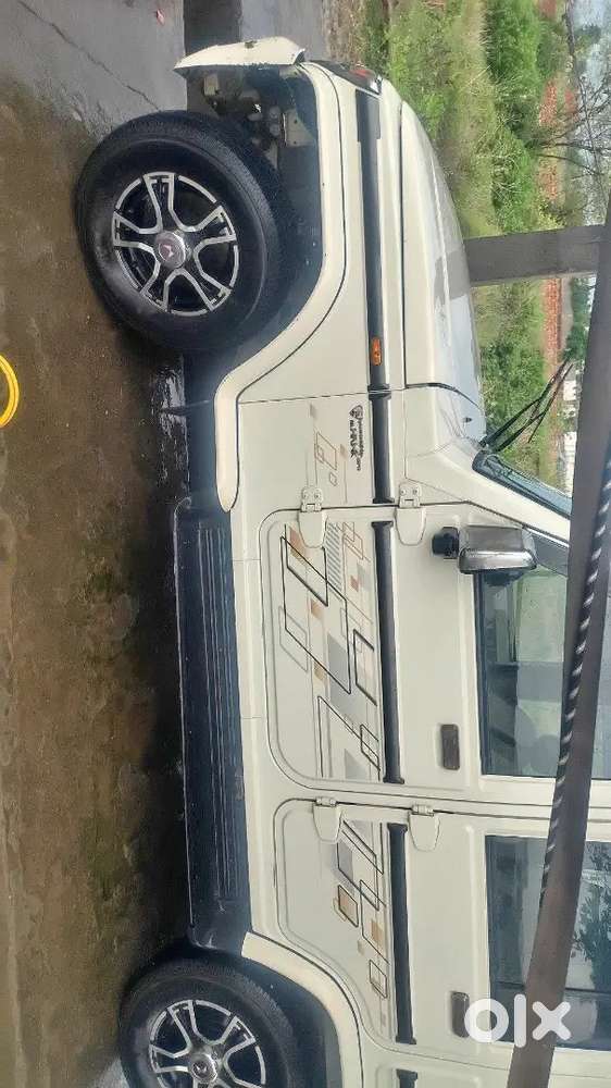 Gadi Bhut Acchi Hai Single Hand Chali Hui Hai