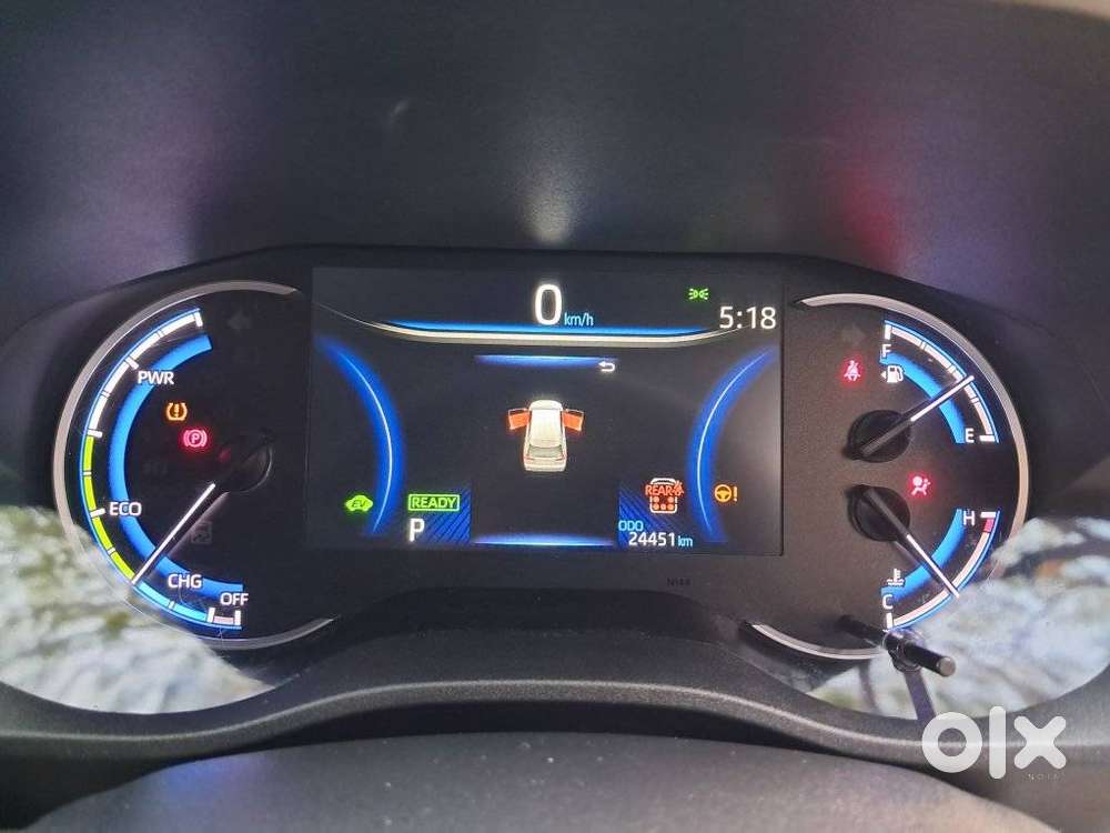 Toyota Innova Hycross 2.0 Zx Hybrid 7 Str, 2024, Petrol