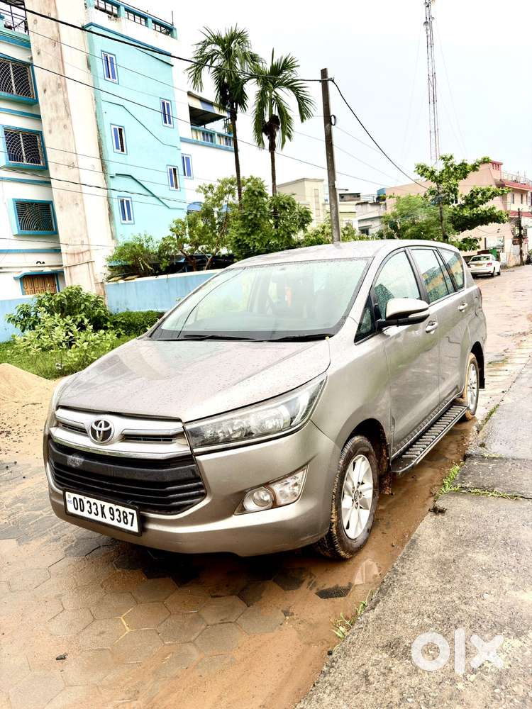 Toyota Innova Crysta 2.4 G Mt, 2017, Diesel