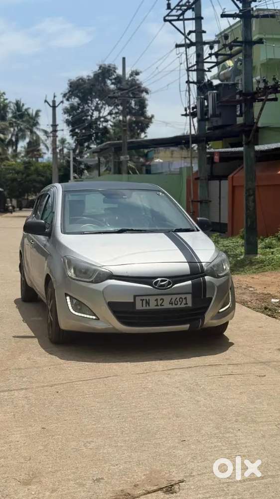 Hyundai I20 Asta Top-end 2013 Diesel Well Maintained