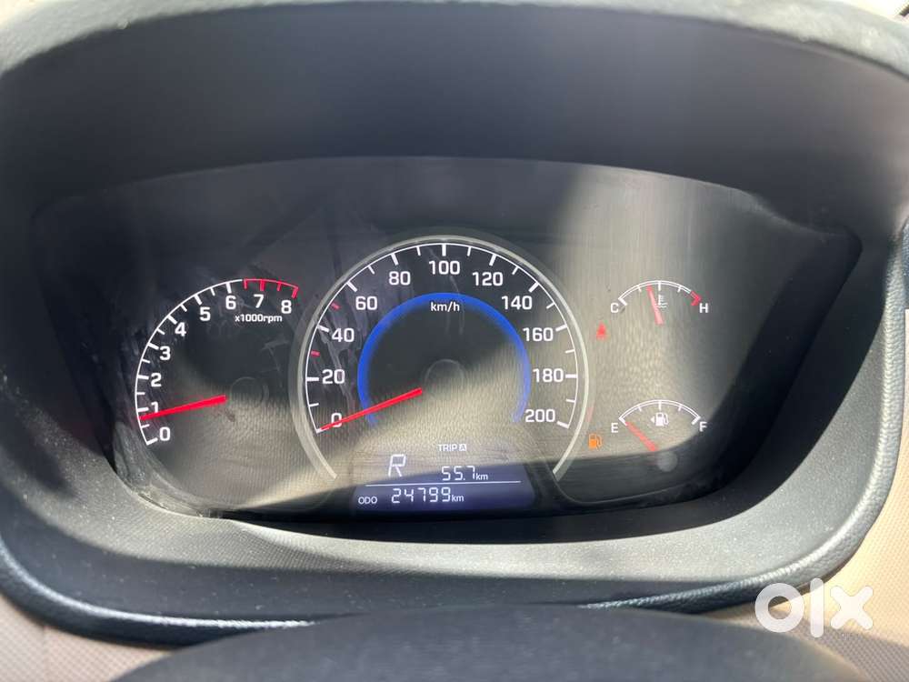 Hyundai Grand I10 Sportz (o) 1.2 At Vtvt, 2019, Petrol
