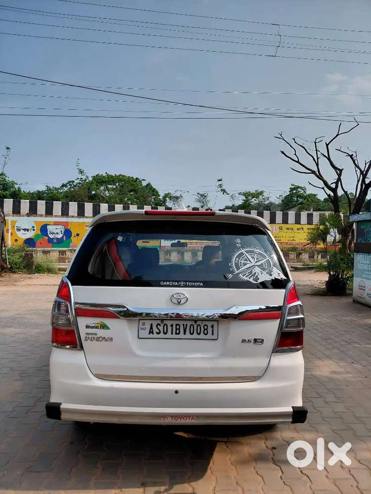 Toyota Innova 2015 Diesel Well Maintained