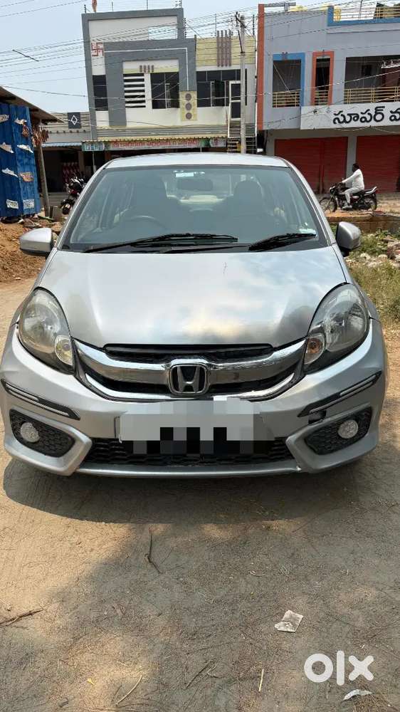 Honda Amaze 2016 Diesel Well Maintained