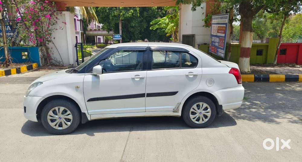 Maruti Suzuki Swift Dzire Vxi Optional, 2010, Petrol