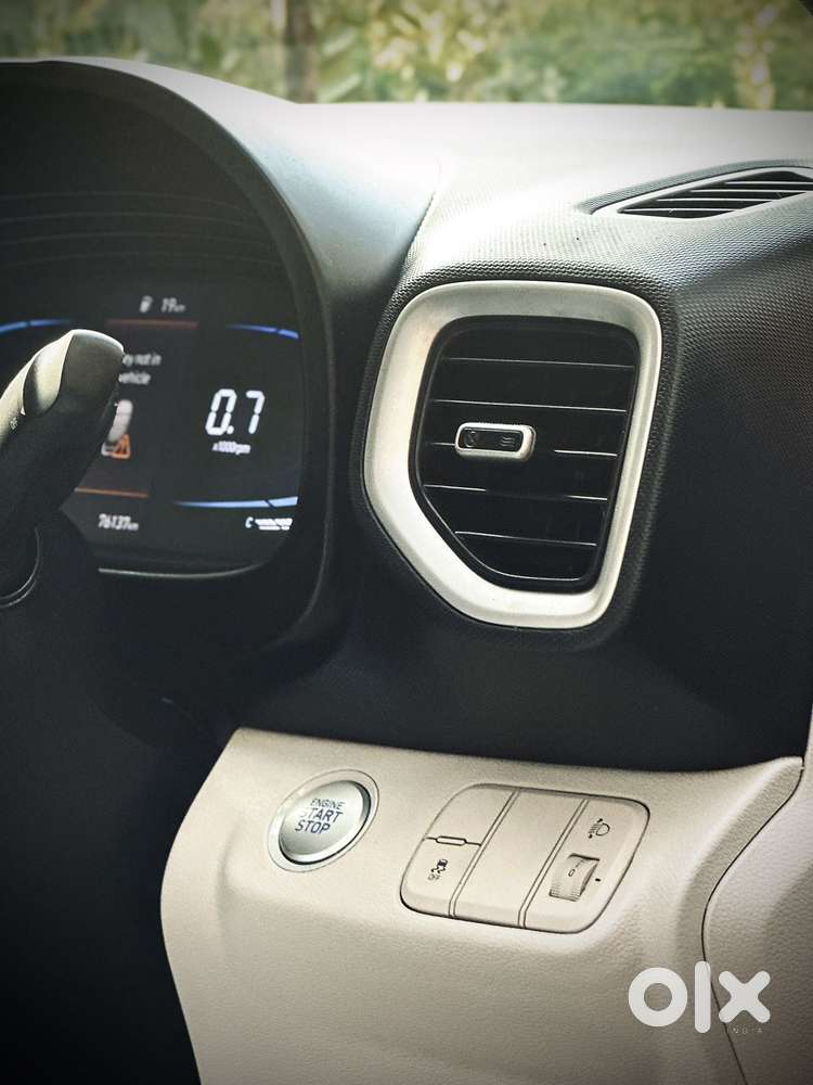 Hyundai Venue S (o) 1.2 Petrol Knight Edition, 2023, Petrol