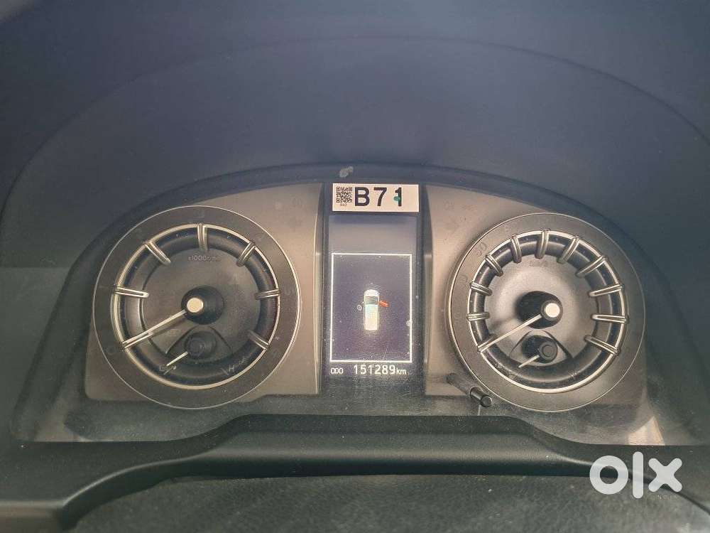 Toyota Innova Crysta 2.8z Automatic, 2017, Diesel