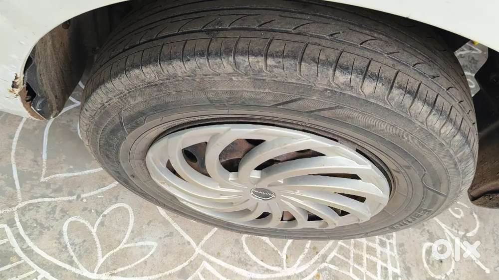 Maruti Suzuki Swift Dzire 2012