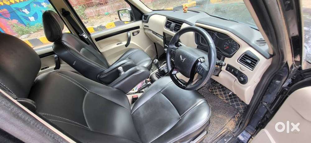 Mahindra Scorpio Classic 2.2 S 11 Mt 7 Str, 2023, Diesel