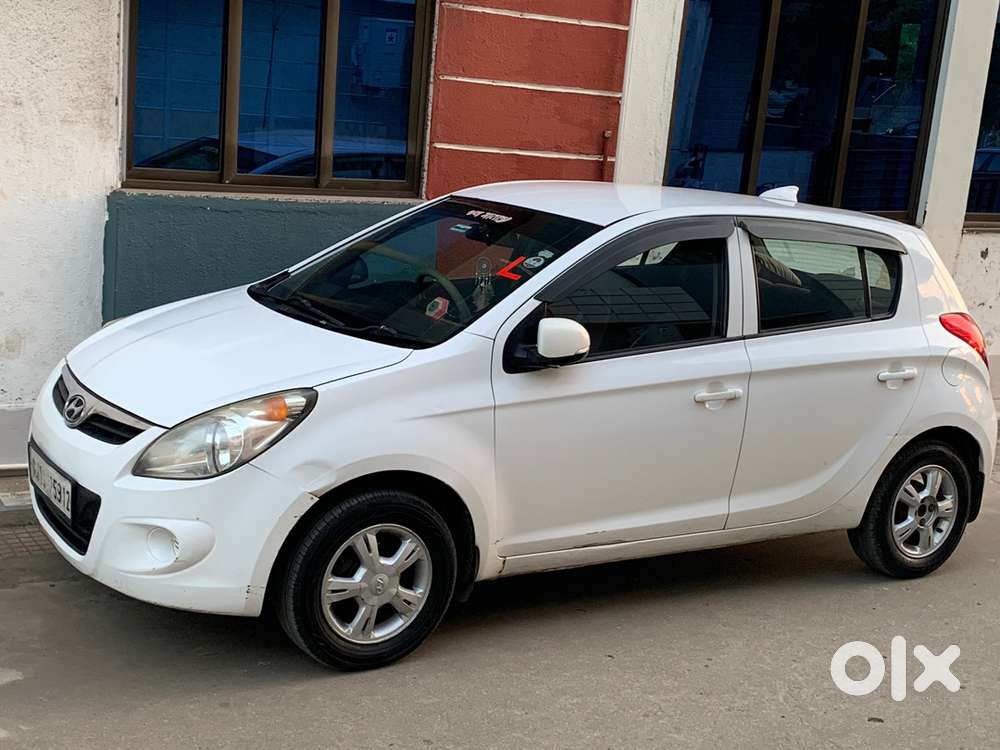 Hyundai I20 Manual 2011 Petrol/cng