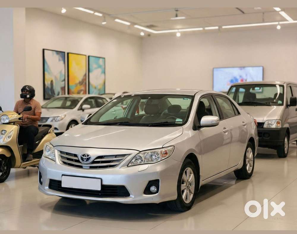 Toyota Corolla Altis [2011-2014] 1.8 Vl At, 2013, Petrol