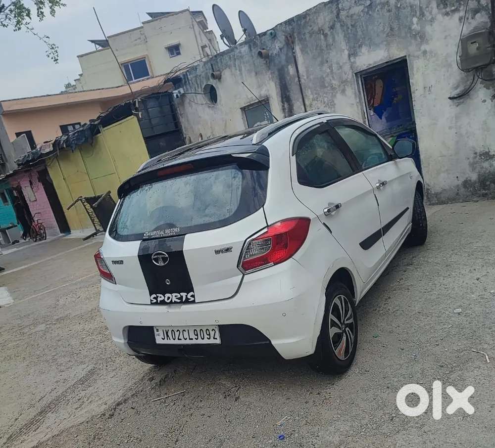 Tata Tiago Wizz Petrol 2018 Edition