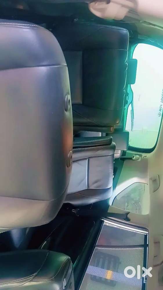 Toyota Innova Crysta 2018