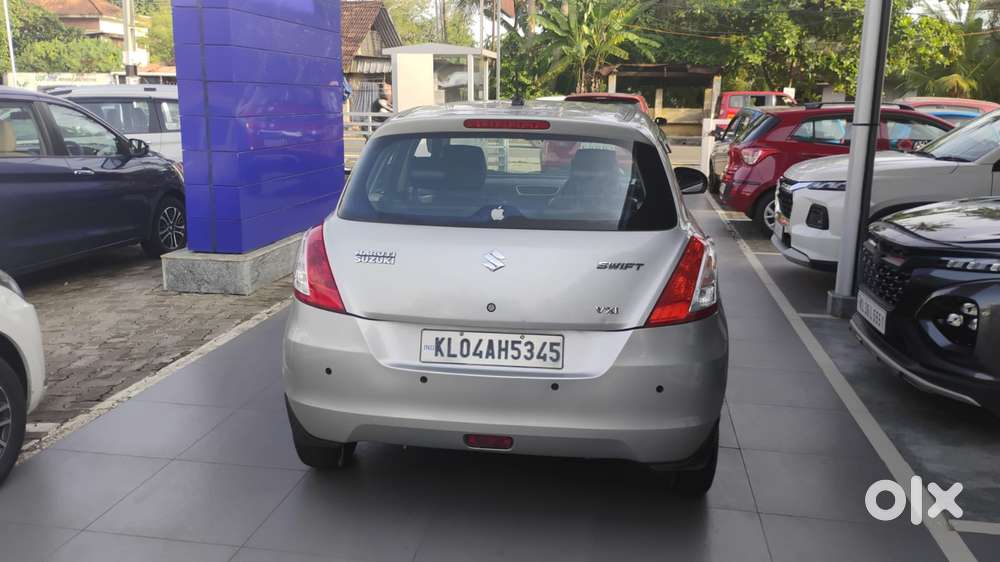 Maruti Suzuki Swift Vxi Optional, 2015, Petrol