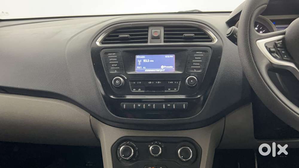 Tata Tiago Xz, 2017, Petrol